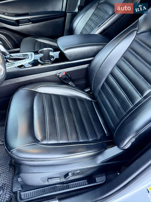 Позашляховик / Кросовер Ford Edge 2017 в Кременчуці