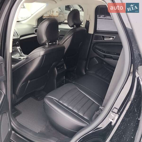 Позашляховик / Кросовер Ford Edge 2016 в Івано-Франківську