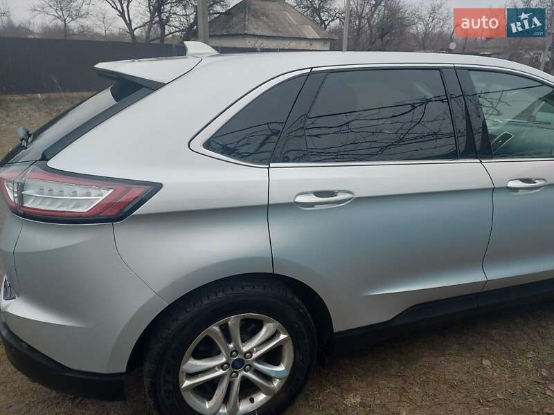 Позашляховик / Кросовер Ford Edge 2015 в Синельниковому
