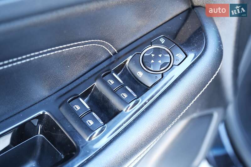 Внедорожник / Кроссовер Ford Edge 2016 в Киеве