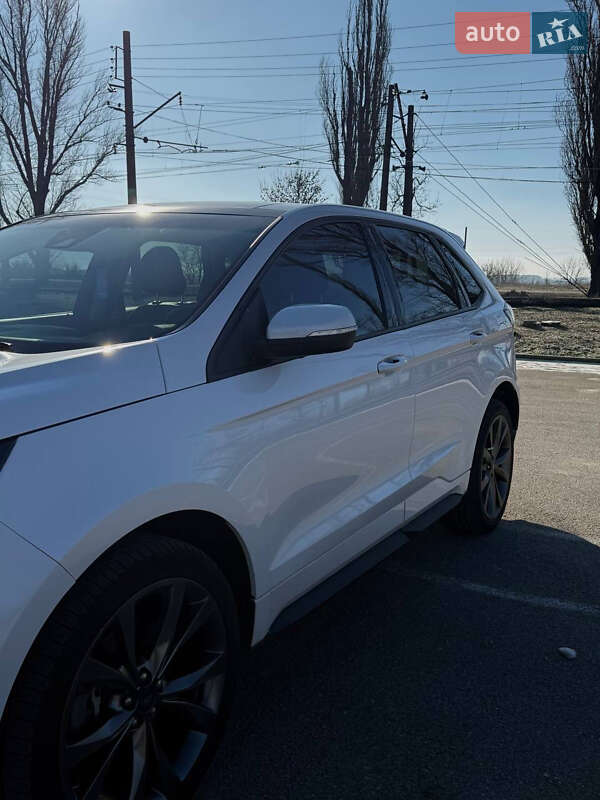 Внедорожник / Кроссовер Ford Edge 2016 в Днепре