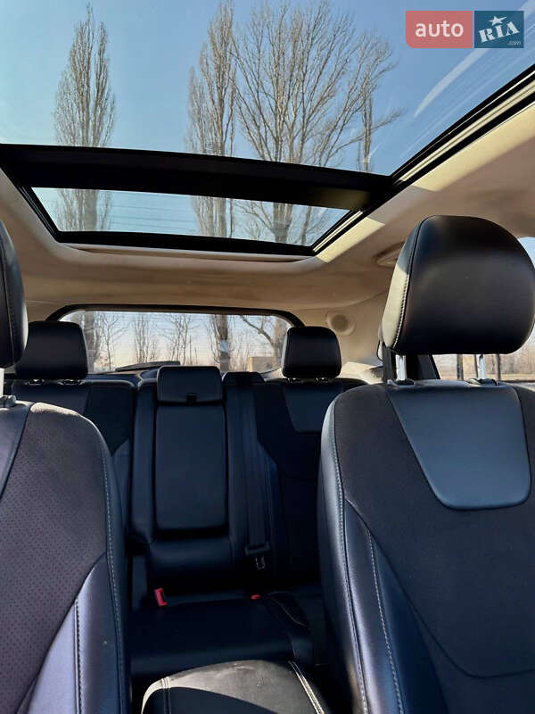 Внедорожник / Кроссовер Ford Edge 2016 в Днепре
