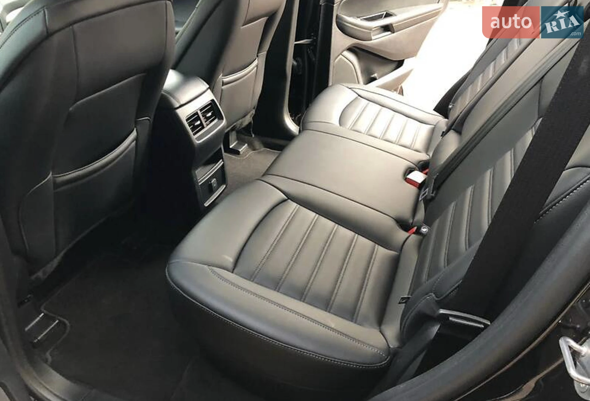 2019 Ford Edge - мініатюра 11