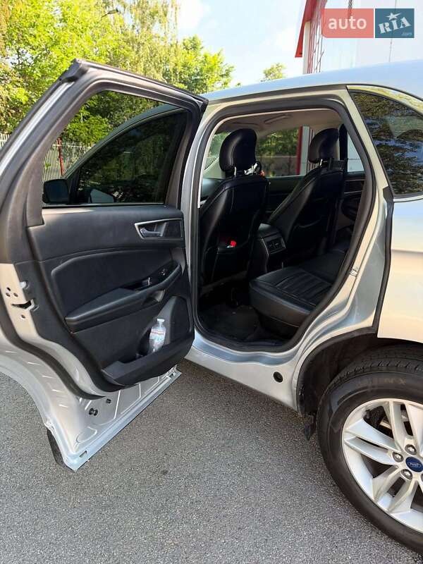 Позашляховик / Кросовер Ford Edge 2016 в Львові