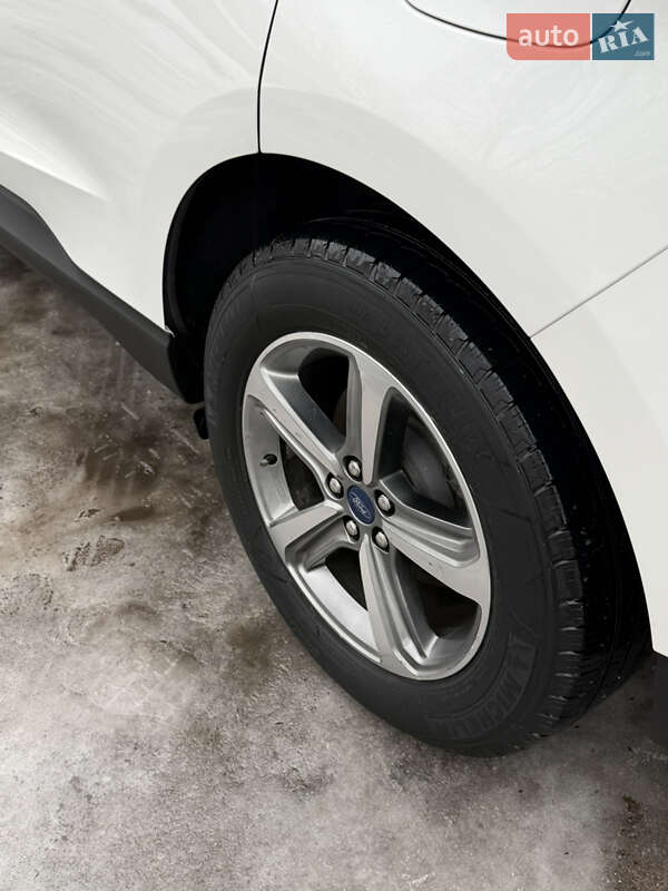 Внедорожник / Кроссовер Ford Edge 2020 в Дубно