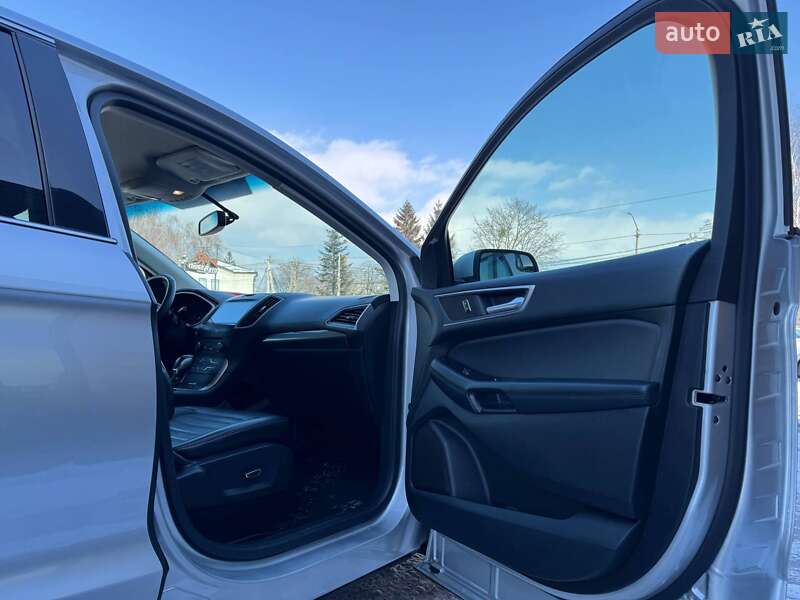 Позашляховик / Кросовер Ford Edge 2017 в Рівному