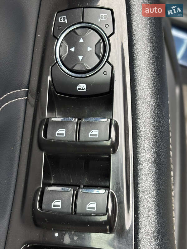 Позашляховик / Кросовер Ford Edge 2017 в Дубні фото 13 Позашляховик / Кросовер Ford Edge 2017 в Дубні