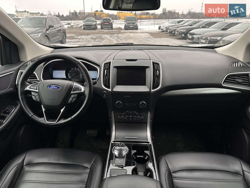 Позашляховик / Кросовер Ford Edge 2019 в Рівному