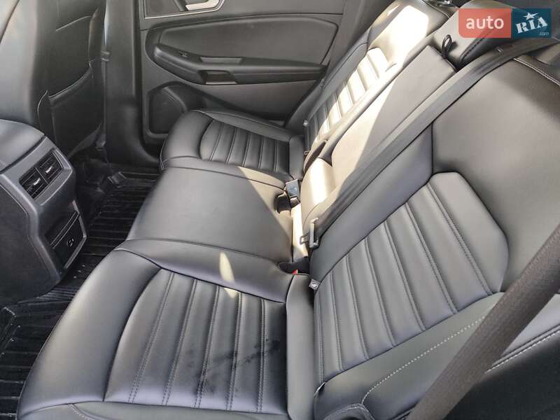 Позашляховик / Кросовер Ford Edge 2021 в Запоріжжі