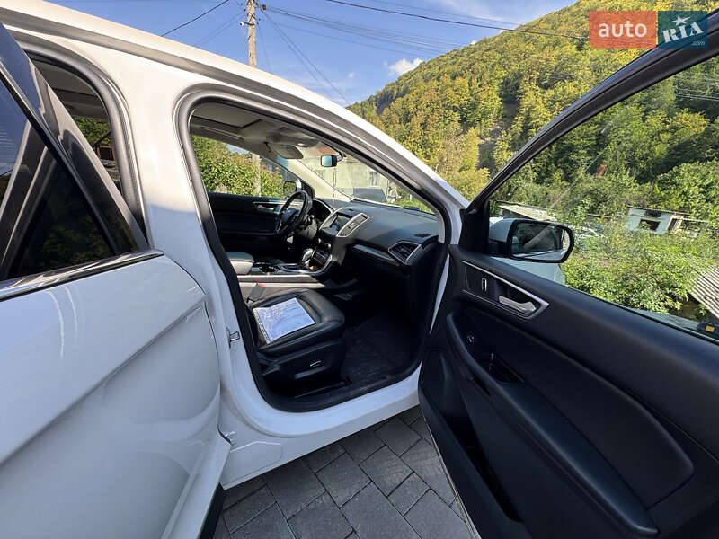 Внедорожник / Кроссовер Ford Edge 2016 в Яремче