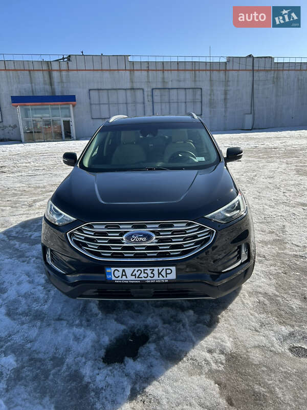 Внедорожник / Кроссовер Ford Edge 2020 в Киеве