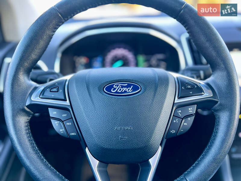 Внедорожник / Кроссовер Ford Edge 2018 в Львове