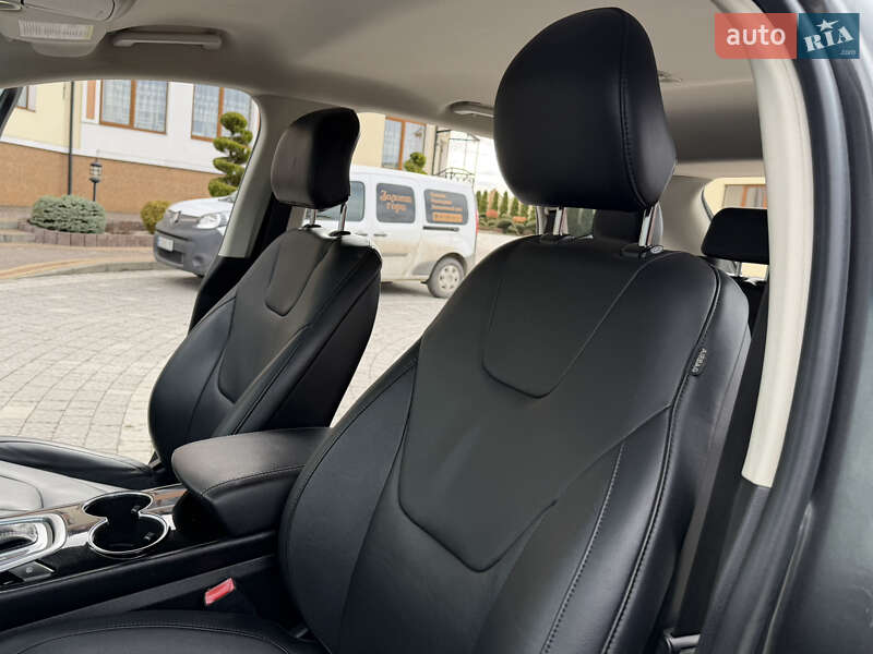 Внедорожник / Кроссовер Ford Edge 2016 в Дрогобыче