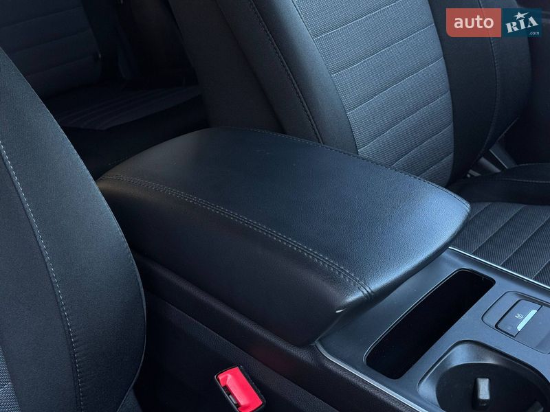 Позашляховик / Кросовер Ford Edge 2021 в Рівному