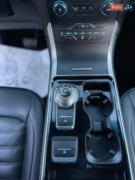 Позашляховик / Кросовер Ford Edge 2019 в Дубні