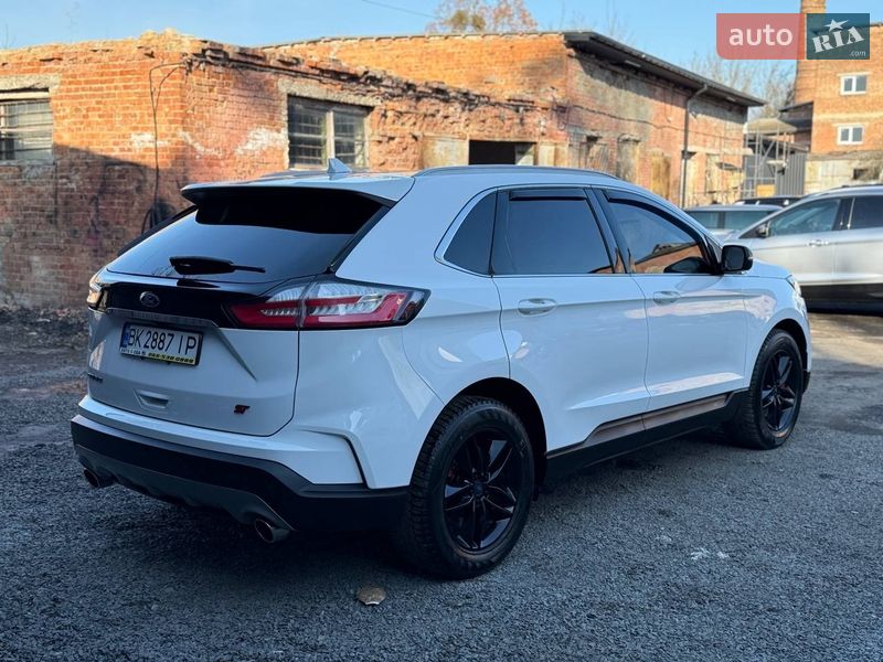 Внедорожник / Кроссовер Ford Edge 2019 в Дубно