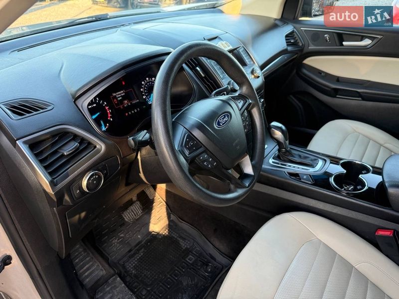 Позашляховик / Кросовер Ford Edge 2017 в Стрию