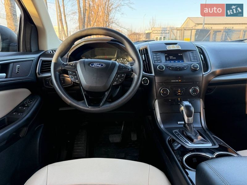 Позашляховик / Кросовер Ford Edge 2017 в Стрию
