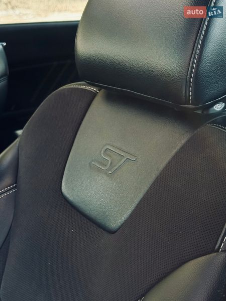 Позашляховик / Кросовер Ford Edge 2019 в Сумах