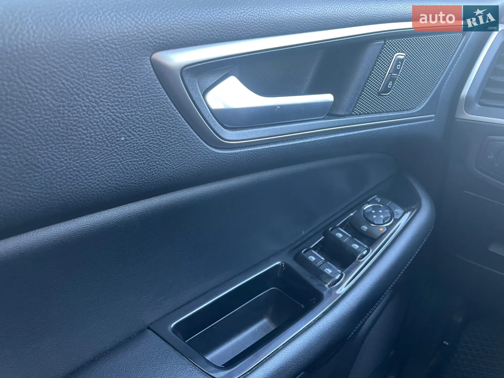 2016 Ford Edge - мініатюра 37