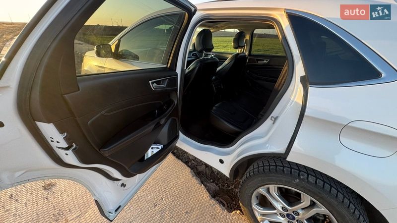 Внедорожник / Кроссовер Ford Edge 2015 в Шептицькому