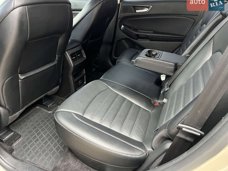 Внедорожник / Кроссовер Ford Edge 2017 в Киеве