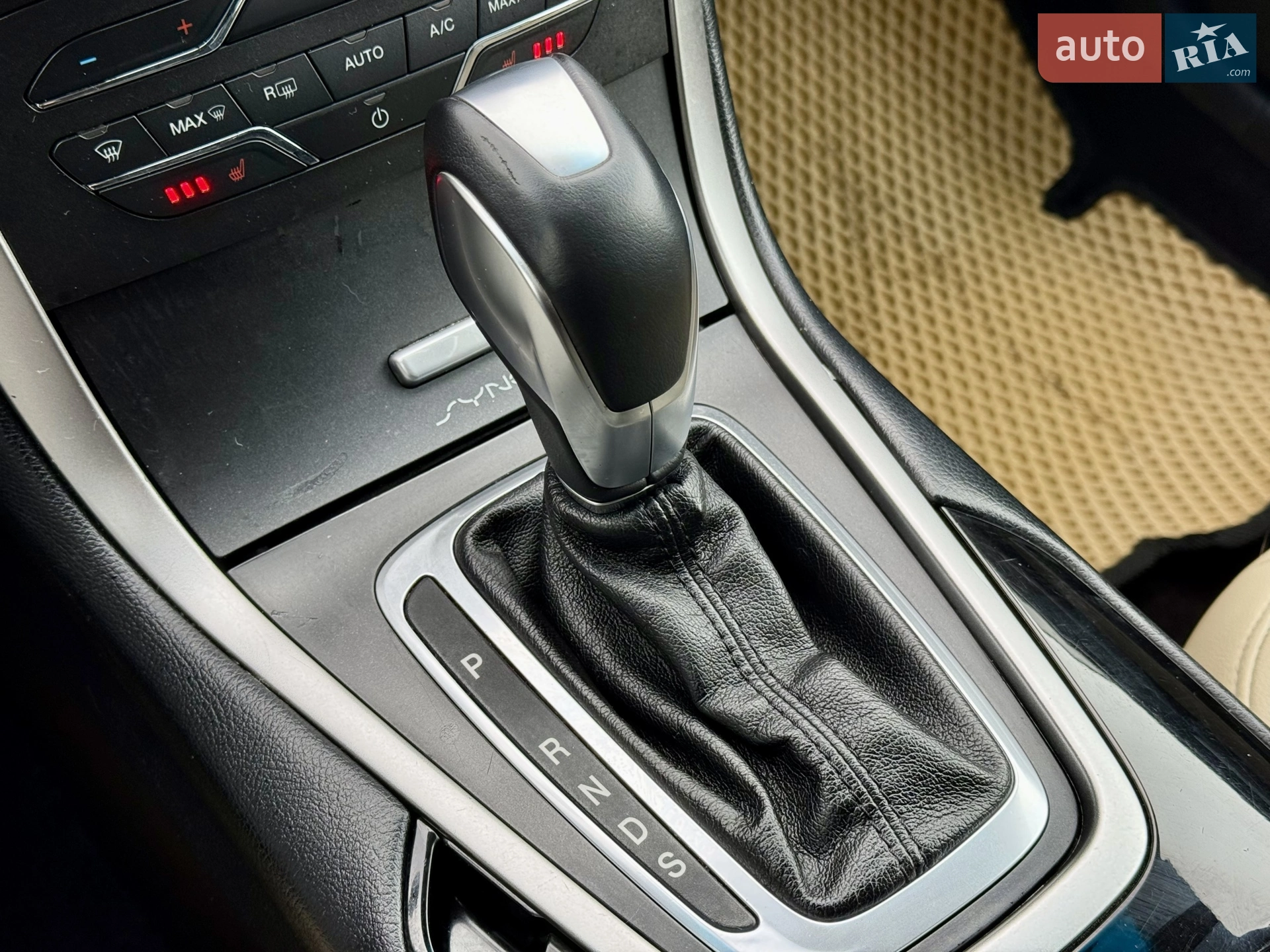 2016 Ford Edge - мініатюра 18