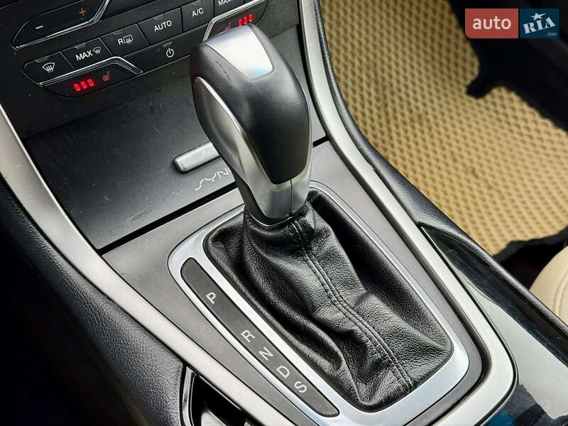 Внедорожник / Кроссовер Ford Edge 2016 в Харькове