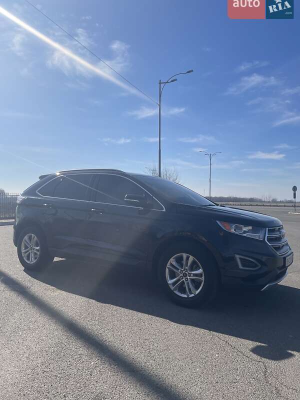 Внедорожник / Кроссовер Ford Edge 2016 в Благовещенском