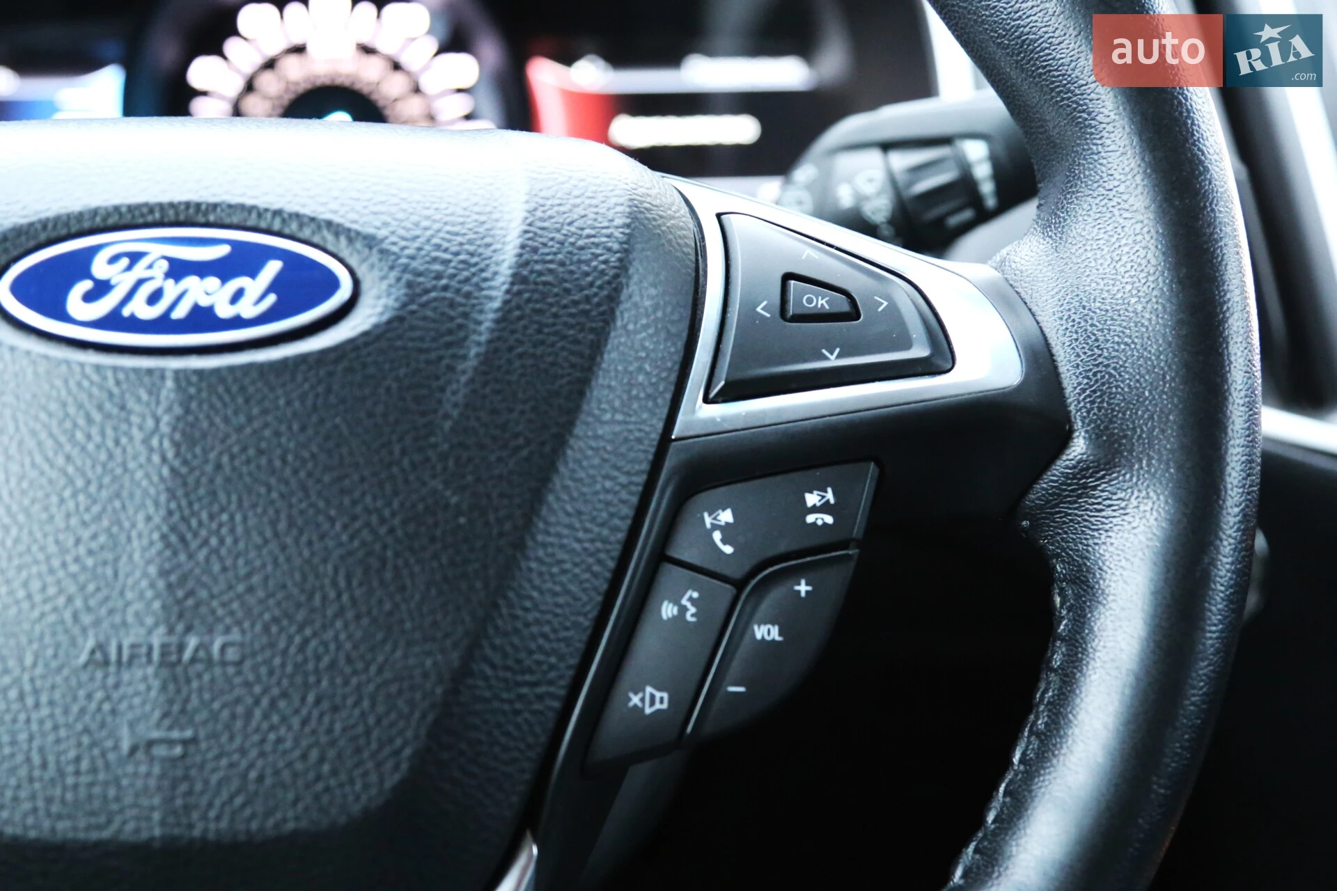 2019 Ford Edge - мініатюра 28
