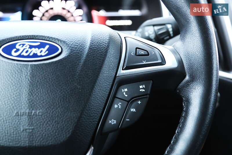 Внедорожник / Кроссовер Ford Edge 2019 в Киеве