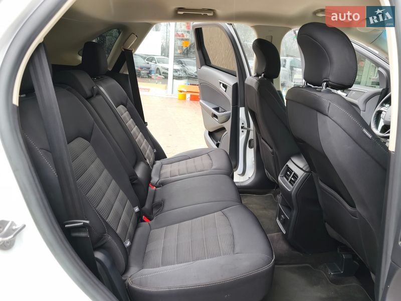 Позашляховик / Кросовер Ford Edge 2016 в Дніпрі
