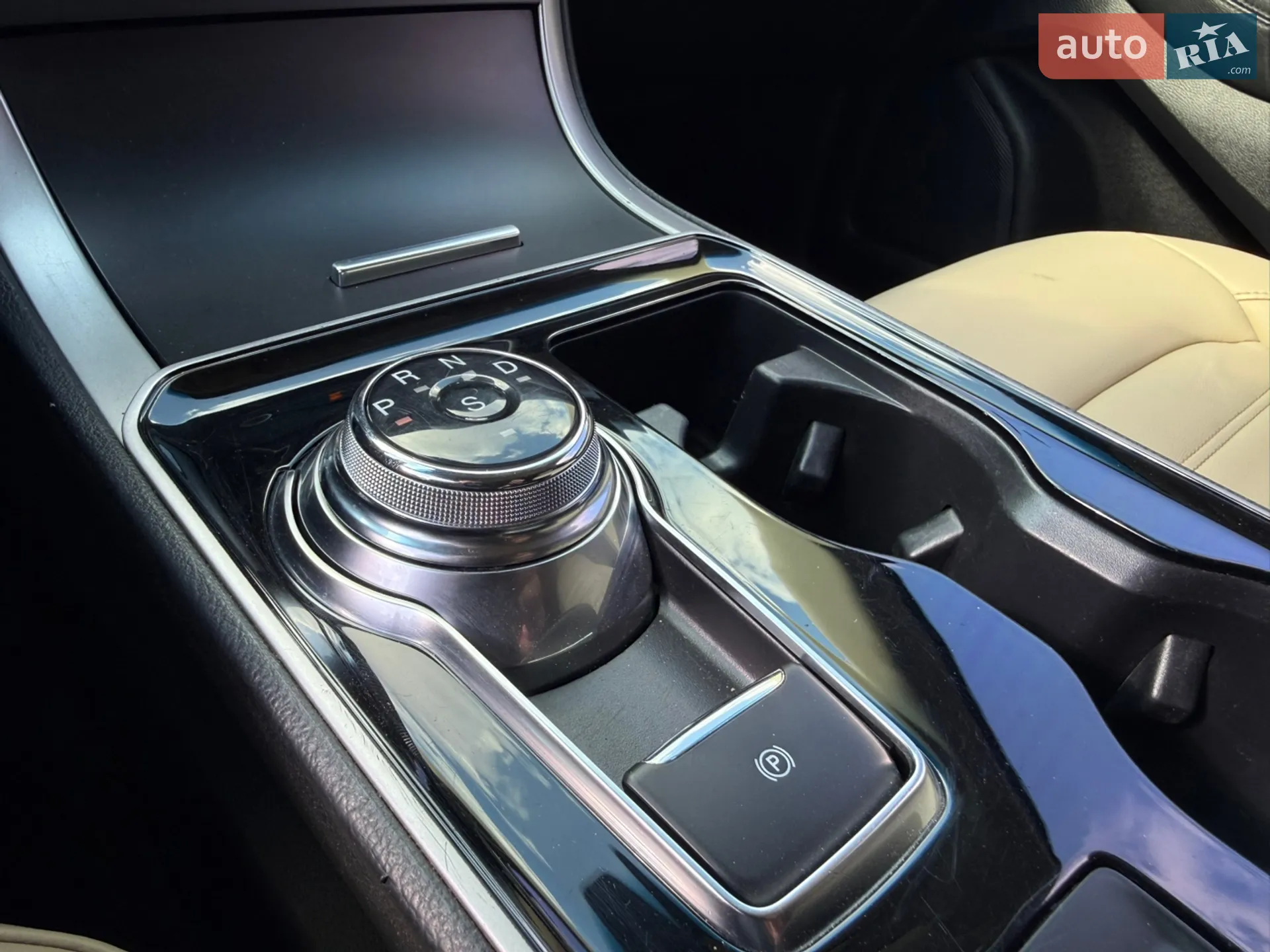 2019 Ford Edge - мініатюра 26