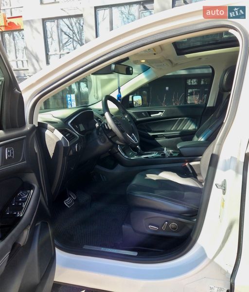 Позашляховик / Кросовер Ford Edge 2015 в Чернігові