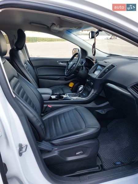 Позашляховик / Кросовер Ford Edge 2018 в Ужгороді