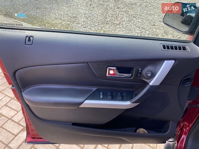 Позашляховик / Кросовер Ford Edge 2012 в Косові