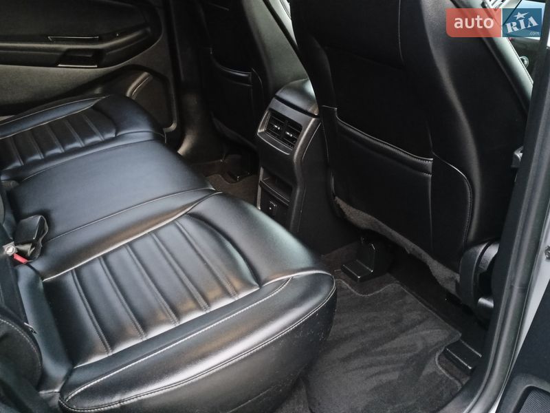 Позашляховик / Кросовер Ford Edge 2019 в Дубні фото 26 Позашляховик / Кросовер Ford Edge 2019 в Дубні