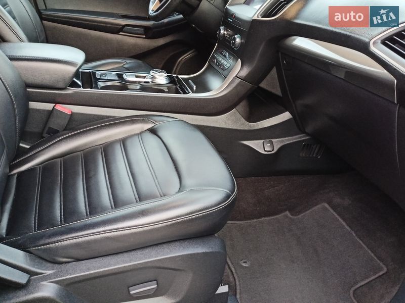 Позашляховик / Кросовер Ford Edge 2019 в Дубні фото 28 Позашляховик / Кросовер Ford Edge 2019 в Дубні