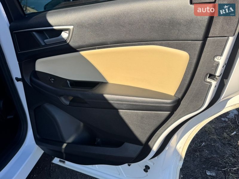 Позашляховик / Кросовер Ford Edge 2015 в Броварах