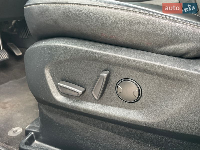 Позашляховик / Кросовер Ford Edge 2020 в Іллінцях