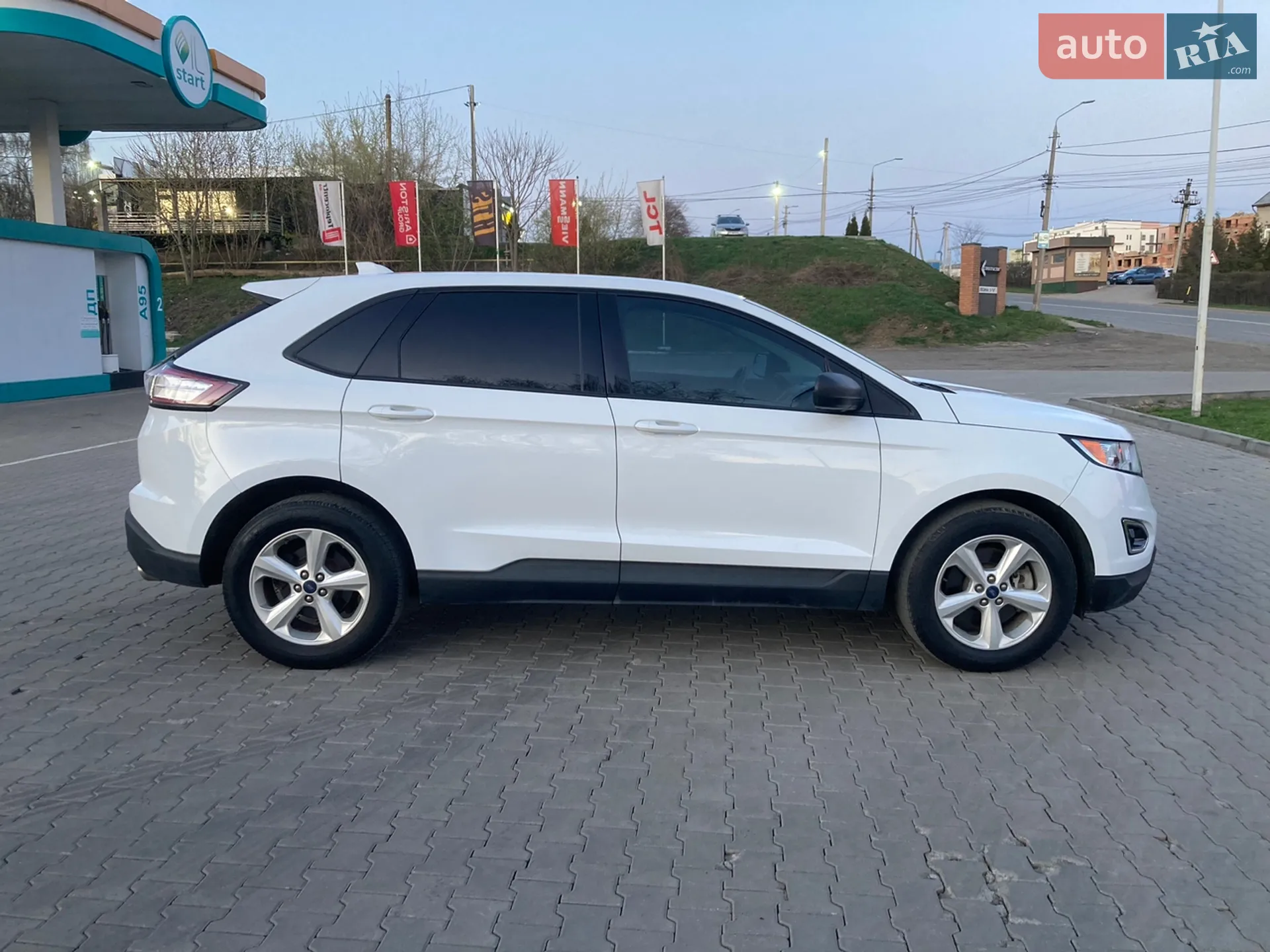 2017 Ford Edge - мініатюра 3