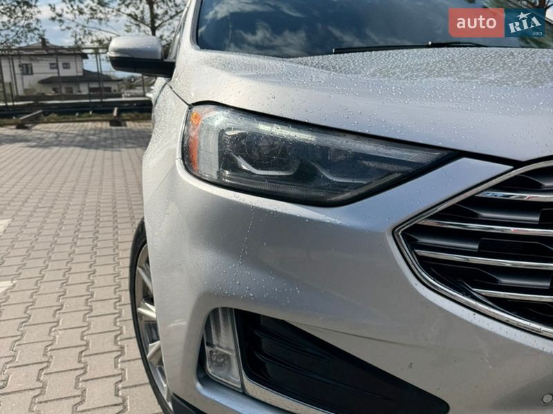 Позашляховик / Кросовер Ford Edge 2018 в Рівному