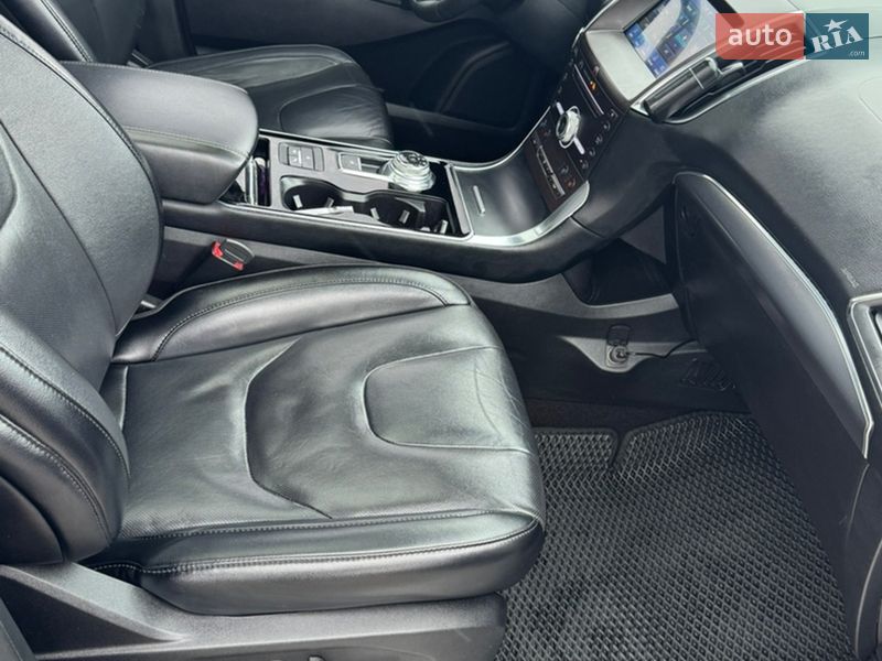 Позашляховик / Кросовер Ford Edge 2018 в Рівному