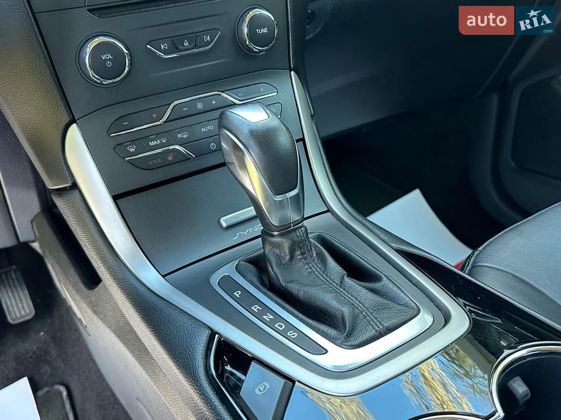 2016 Ford Edge - мініатюра 23