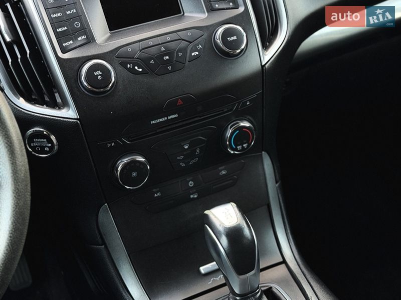 Позашляховик / Кросовер Ford Edge 2015 в Миколаєві