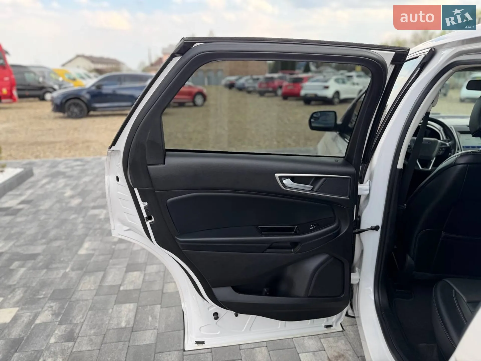2017 Ford Edge - мініатюра 27