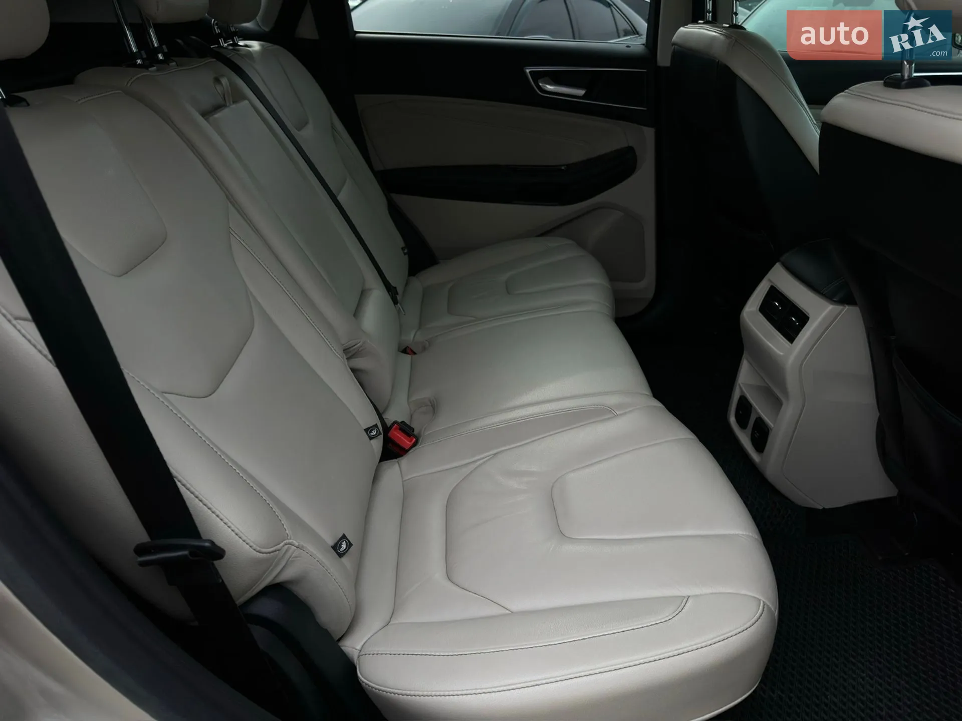 2017 Ford Edge - мініатюра 38