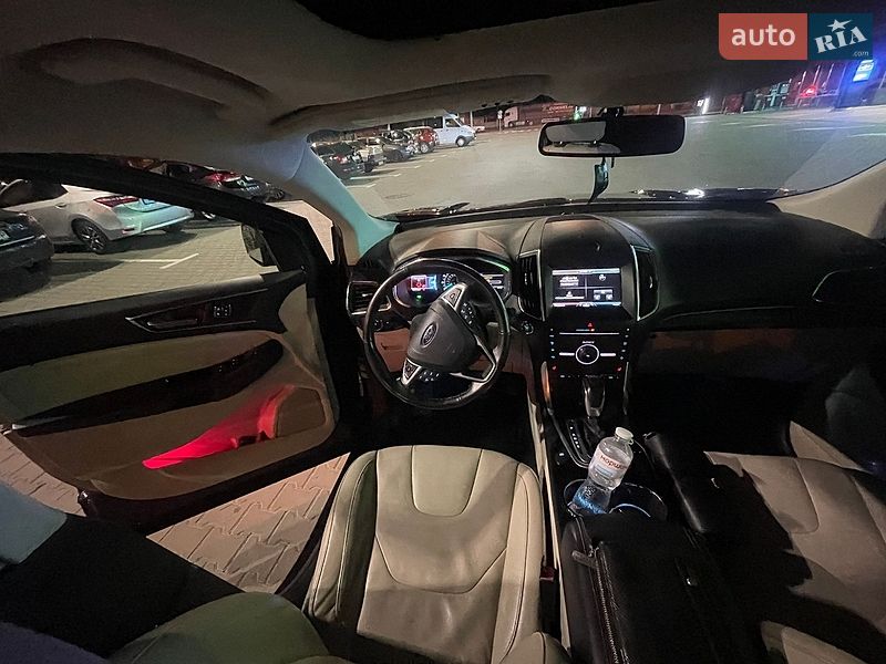 Ford Edge 2015