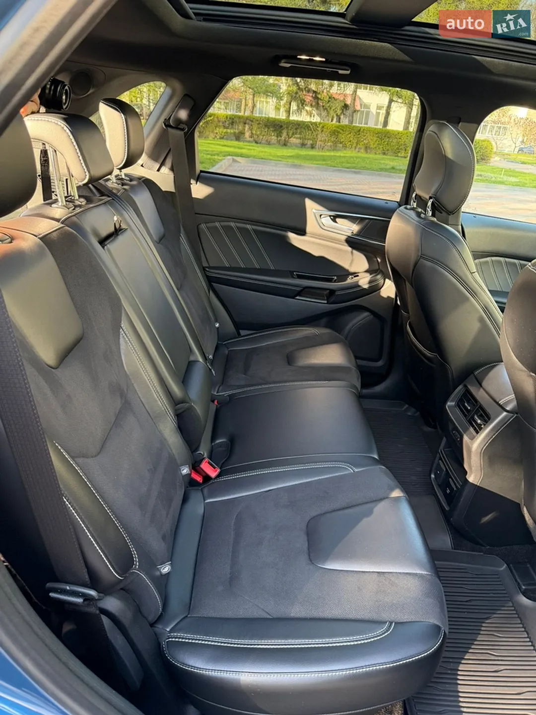 2019 Ford Edge - мініатюра 18