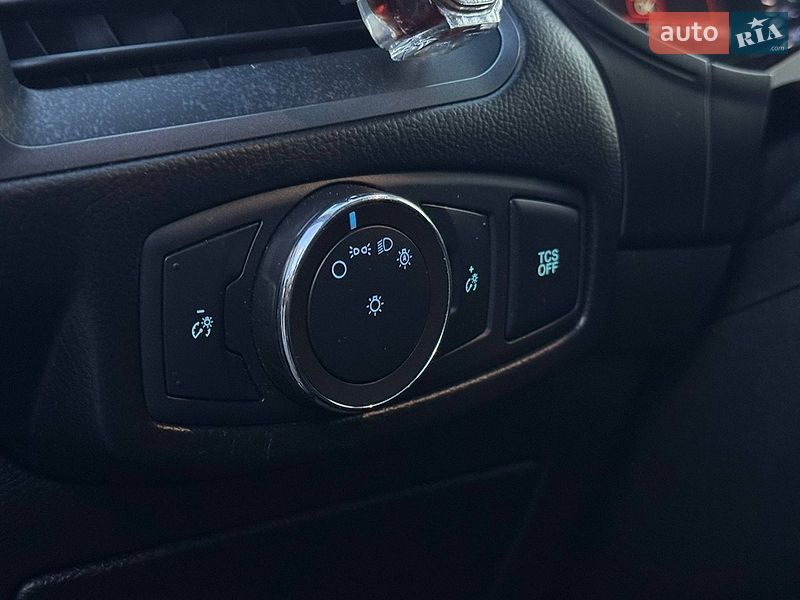 Внедорожник / Кроссовер Ford Edge 2020 в Стрые